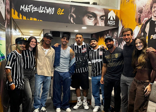 Apex estreia parceria com Matheuzinho (Corinthians) no maior clássico do futebol paulista.